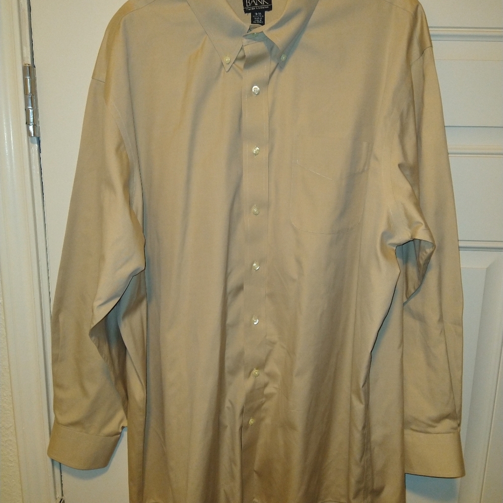 Jos A Bank Traveler's Collection Long Sleeve Button Down Shirt Men's sz 18-35.